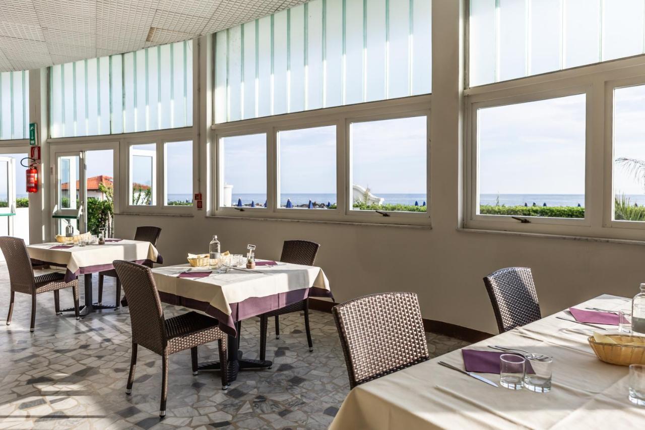 Villaggio Torre Marina Marina di Massa Εξωτερικό φωτογραφία